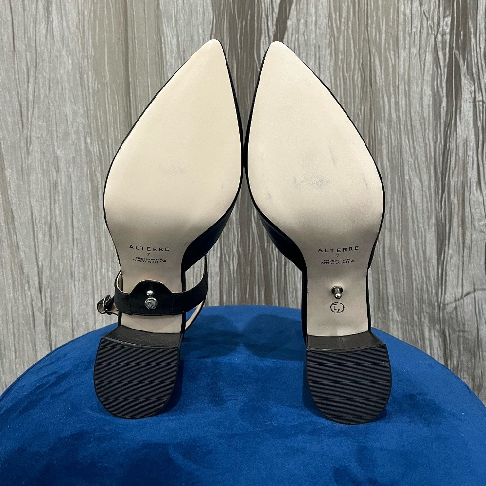 Alterre -Customizable Black V Mule + Removable Elsie Strap - Picture 4 of 4